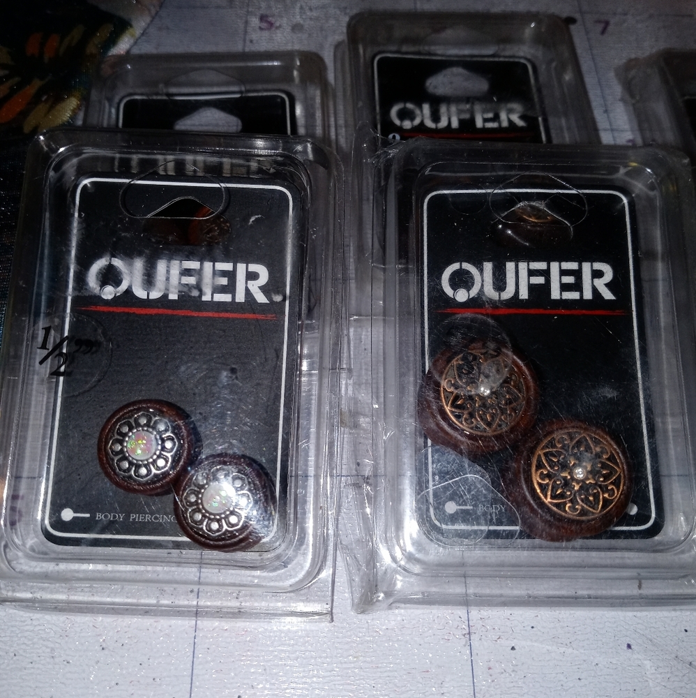 OUFER BODY JEWELRY CIRCLE GAGES SIZES VARY